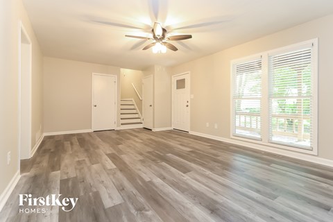99 Blackhawk Trail 3 Beds Apartment for Rent