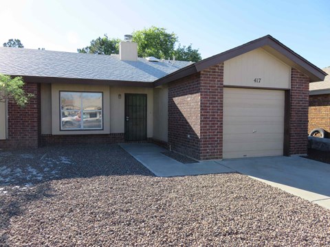 417 Augustus Road 3 Beds Apartment for Rent