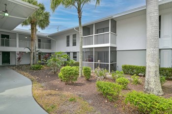 Best 2 Bedroom Apartments in Fort Myers, FL: from $861 | RENTCafé