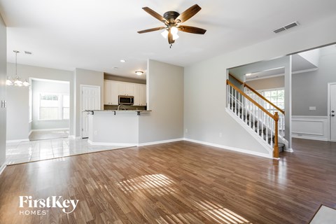 1010 Great Oaks Drive 5 Beds Apartment for Rent