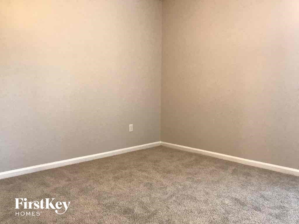 1508 QUAIL WOOD COURT 3 Beds House for Rent - Photo Gallery 12