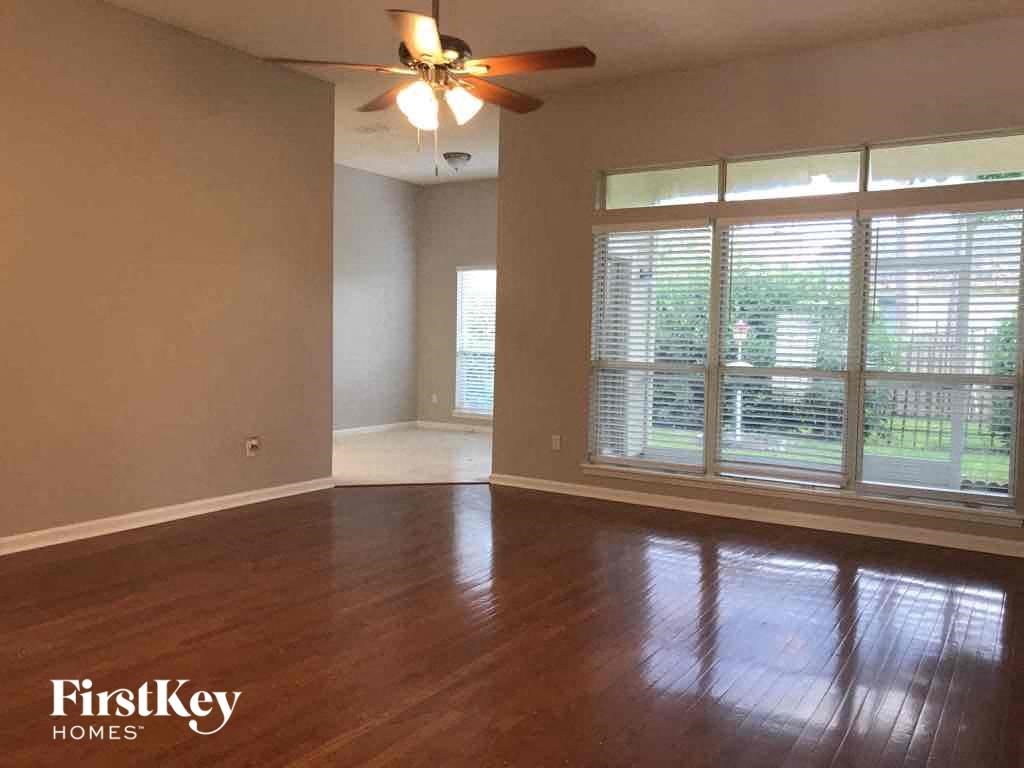 1508 QUAIL WOOD COURT 3 Beds House for Rent - Photo Gallery 3