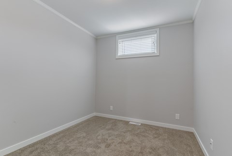1420 Silverleaf Blvd 2-3 Beds Apartment for Rent - Photo Gallery 17