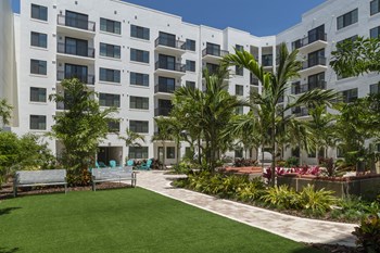 101 S. Federal Highway 1-3 Beds Apartment for Rent - Photo Gallery 6