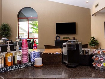 Refreshment area - Photo Gallery 8