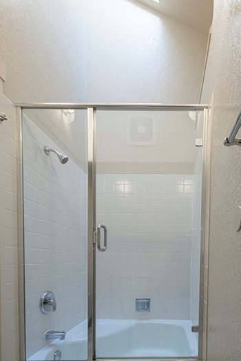 Bathroom shower - Photo Gallery 42