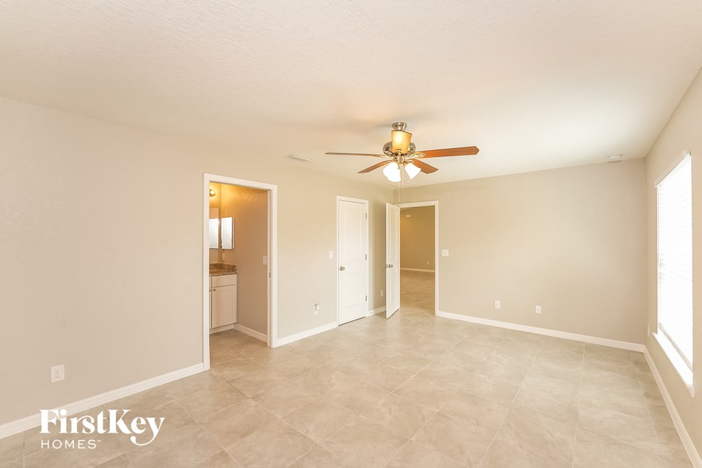 the living room and dining room are spacious and clean