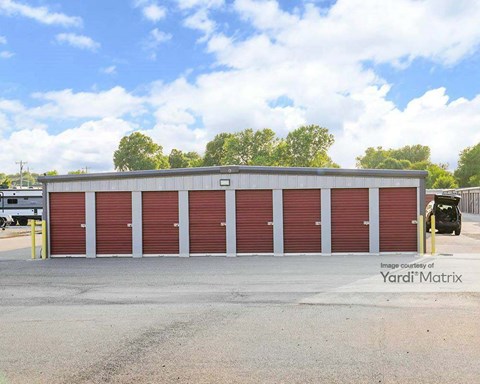 Storage Units for Rent available at 1513 South Czech Hall Road, Yukon, OK 73099