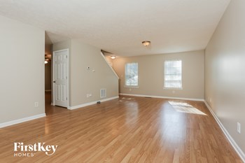 691 Aberdeen Drive 3 Beds House for Rent - Photo Gallery 2