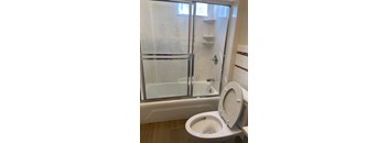 3 Bedrooms, 1 Bathroom