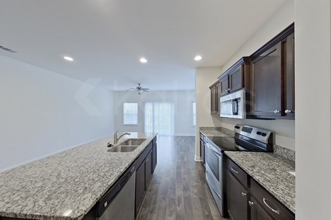 415 Ferguson 3 Beds Apartment for Rent