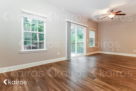 707 Ferguson 3 Beds Apartment for Rent
