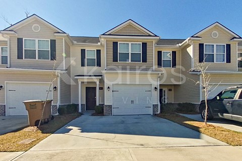 807 Ferguson 3 Beds Apartment for Rent