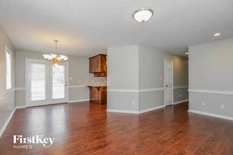 835 S Millon Street 4 Beds Apartment for Rent