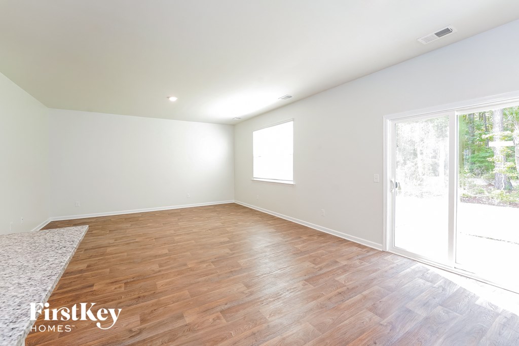 2629 Alamanda Drive Studio House for Rent - Photo Gallery 3