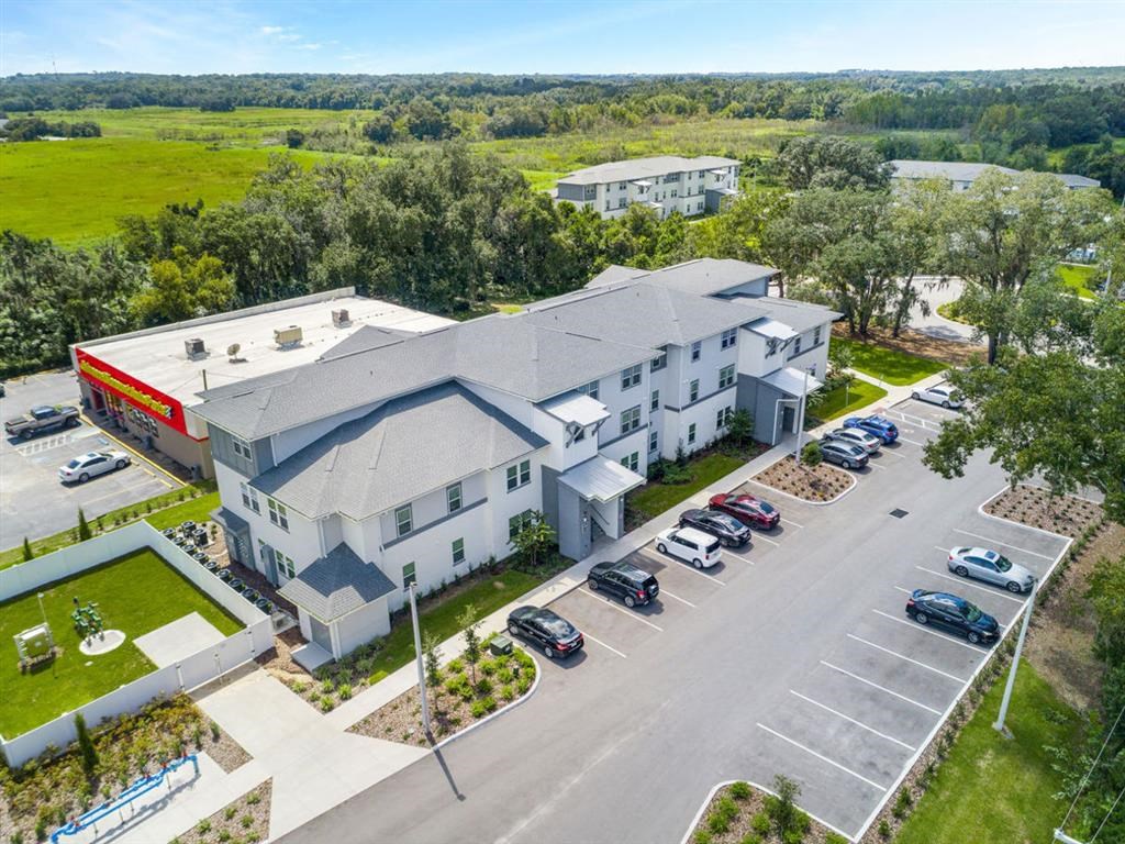 the building where the hotel is located