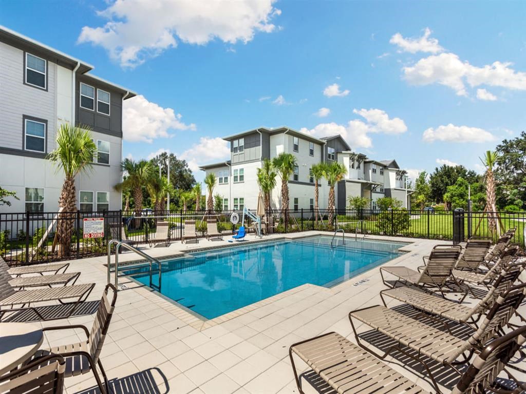 our apartments have a pool and lounge chairs
