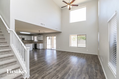 1168 W DESERT BASIN Drive 4 Beds Apartment for Rent