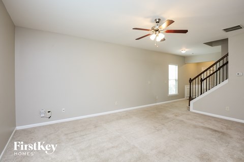 1211 Image Ives Drive 3 Beds Apartment for Rent