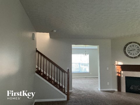 1016 E Taylor Glen Boulevard 4 Beds Apartment for Rent