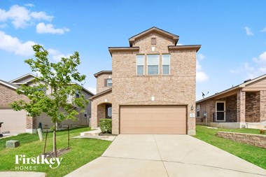 2410 YAUPON CANYON 3 Beds House for Rent - Photo Gallery 1