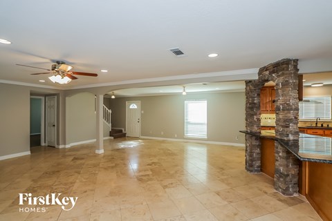 7902 Beaufort Drive 5 Beds Apartment for Rent