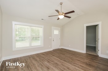 1914 Wood Street 3 Beds House for Rent - Photo Gallery 2