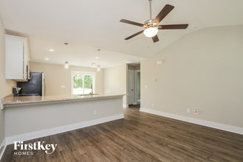 1914 Wood Street 3 Beds House for Rent - Photo Gallery 4