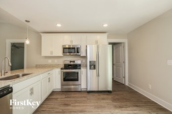1914 Wood Street 3 Beds House for Rent - Photo Gallery 6