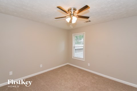 3141 N Woods Trail 3 Beds Apartment for Rent