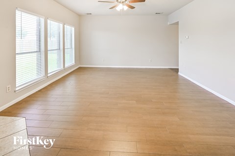 3805 Redbud Drive 5 Beds Apartment for Rent