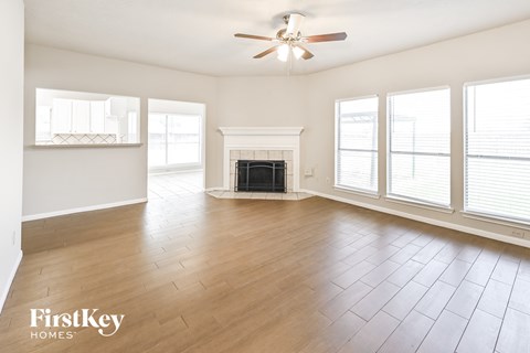 3805 Redbud Drive 5 Beds Apartment for Rent