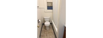Studio, 1 Bathroom