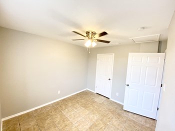 624 W Santa Rosa Ave 1-3 Beds Apartment for Rent - Photo Gallery 2