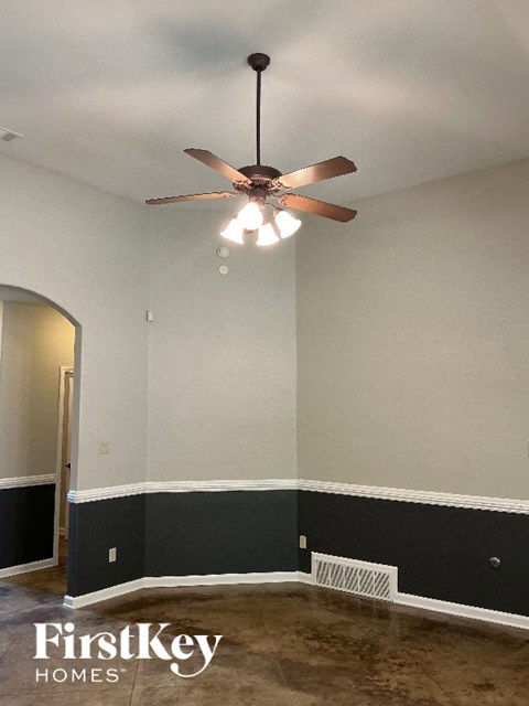 315 Garden Springs Drive 3 Beds Apartment for Rent
