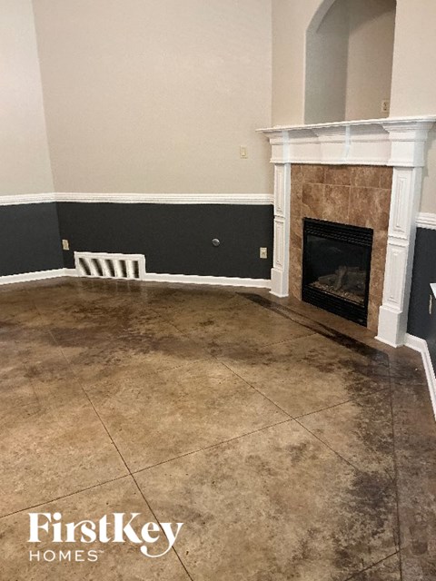 315 Garden Springs Drive 3 Beds Apartment for Rent