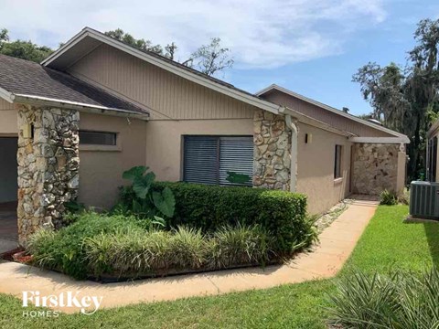 1451 OAK PLACE 3 Beds Apartment for Rent