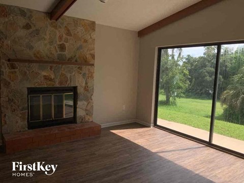 1451 OAK PLACE 3 Beds Apartment for Rent