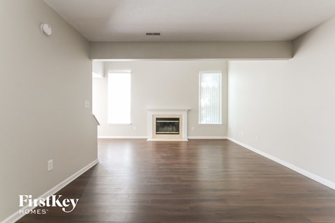7126 Parklake Place 3 Beds Apartment for Rent