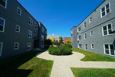 306 Marion St. 1-2 Beds Apartment for Rent