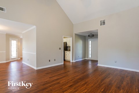 77 Pebble Creek Drive 3 Beds Apartment for Rent