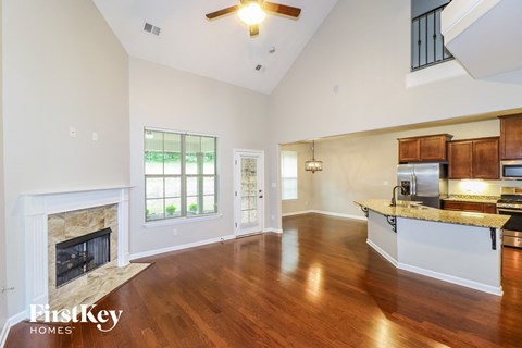 25 Garden Springs Drive 4 Beds Apartment for Rent