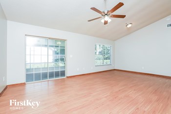 104 HAZEL BOULEVARD 3 Beds House for Rent - Photo Gallery 3