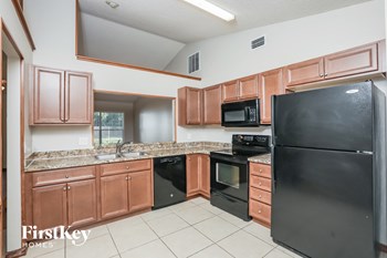 104 HAZEL BOULEVARD 3 Beds House for Rent - Photo Gallery 5