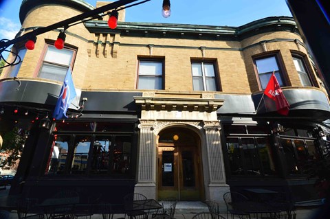 the building in which the hotel is located