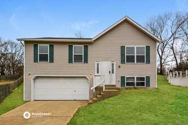943 SUNSET FARMS DR 3 Beds Apartment for Rent