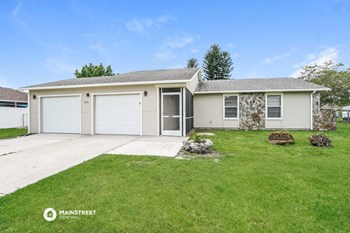 126 N E 9TH AVE 3 Beds House for Rent - Photo Gallery 2