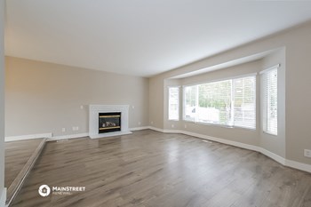 7207 201ST ST E 3 Beds House for Rent - Photo Gallery 6