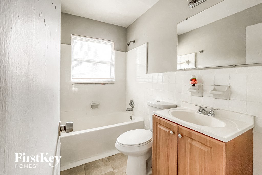 1107 Indale Place SW 2 Beds House for Rent - Photo Gallery 14