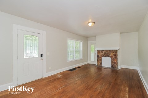 1750 Avon Ave 3 Beds Apartment for Rent